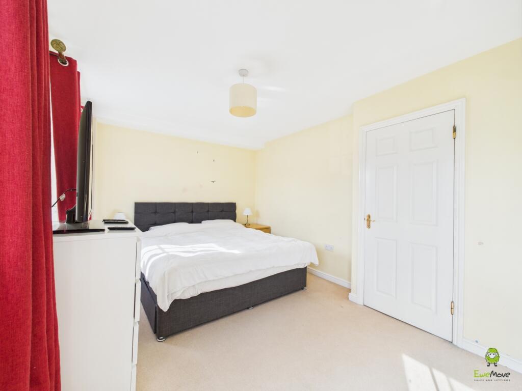 Presented by Alfie Spike of Ewemove Bexleyheath an