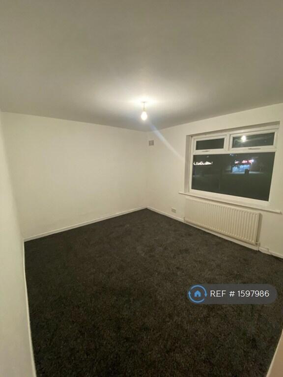 Large Double Bedroom