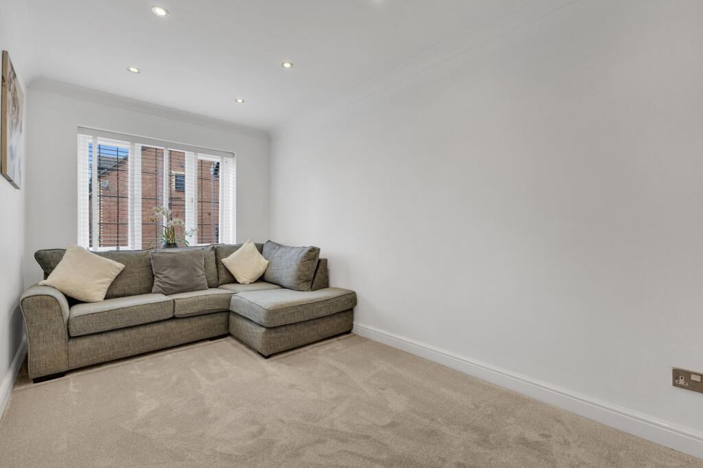 Bedroom Four/Reception