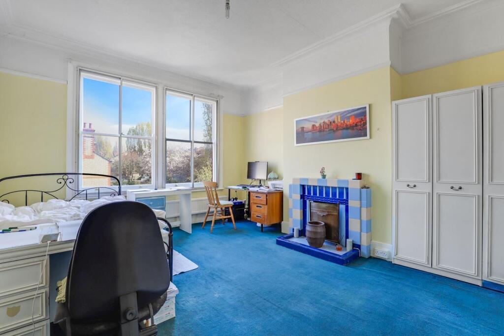 11-20f3JHPropWorld - 25 Earlsthorpe Road - 31-medi