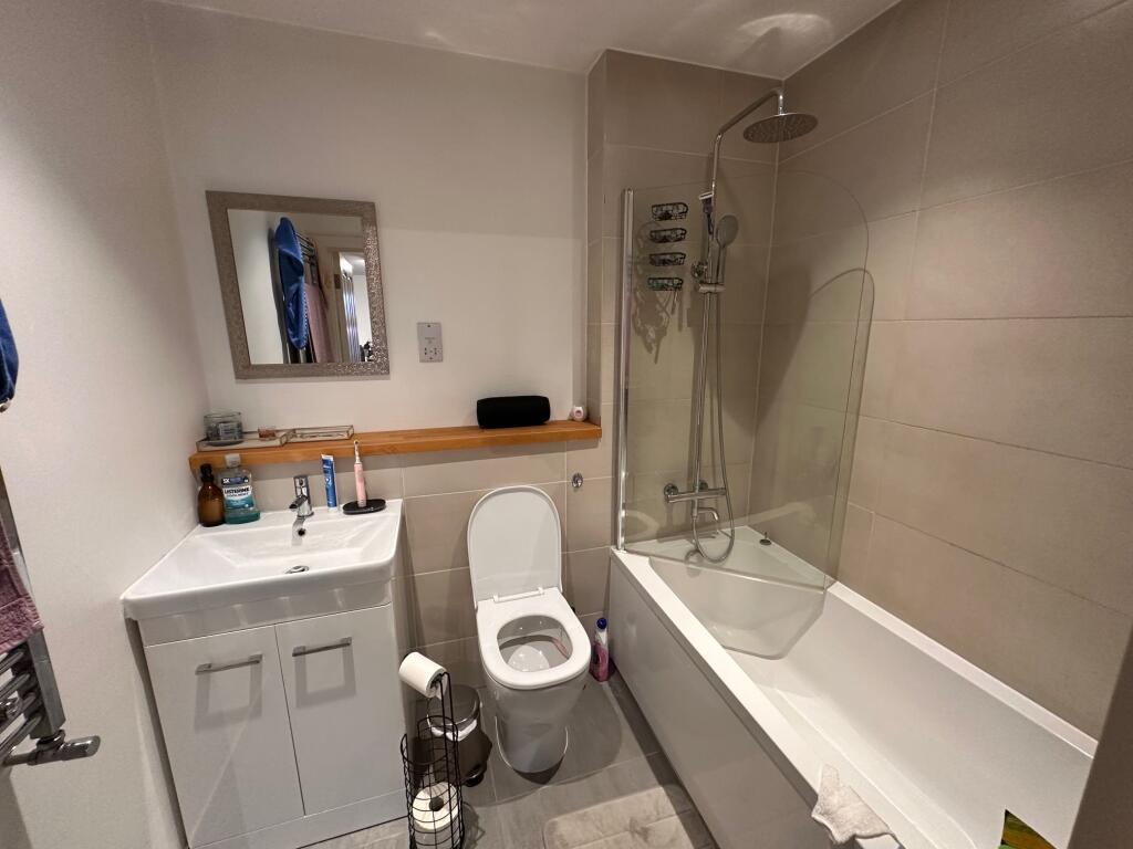 Bathroom (2)