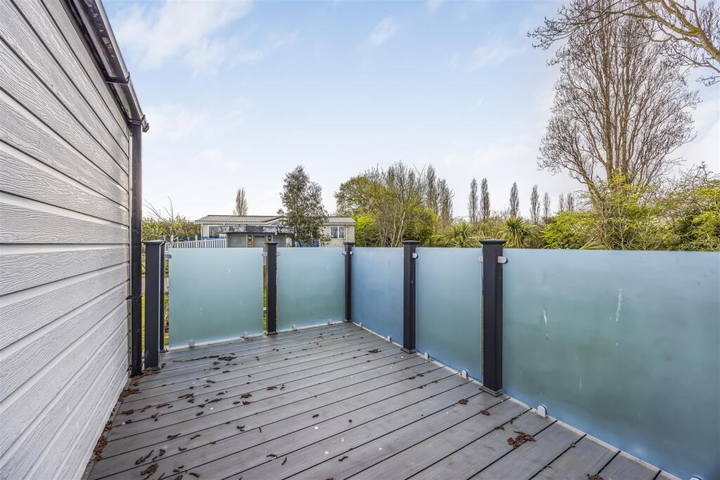 Mill Rythe Holiday Village-PorticoMarketing-Arden&amp;