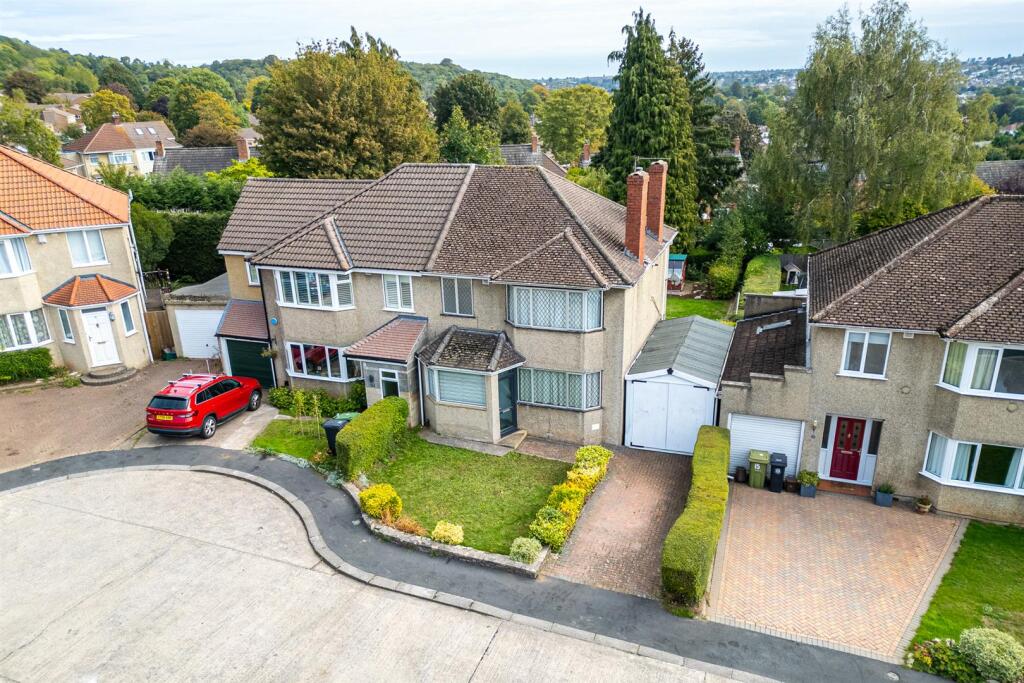 14 Dentwood Grove, Coombe Dingle, Bristol BS9 2QH 