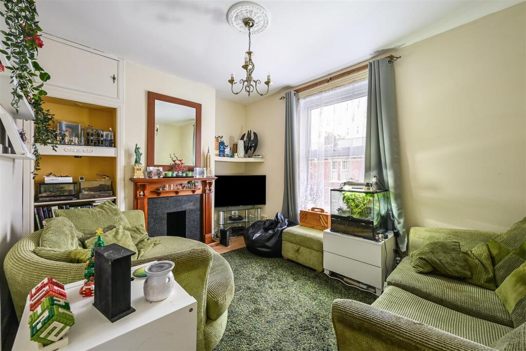 Living room.jpg