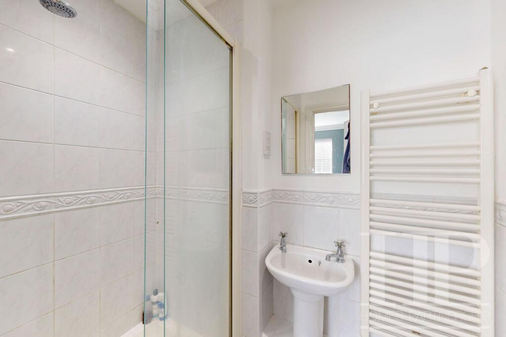 En-suite shower room