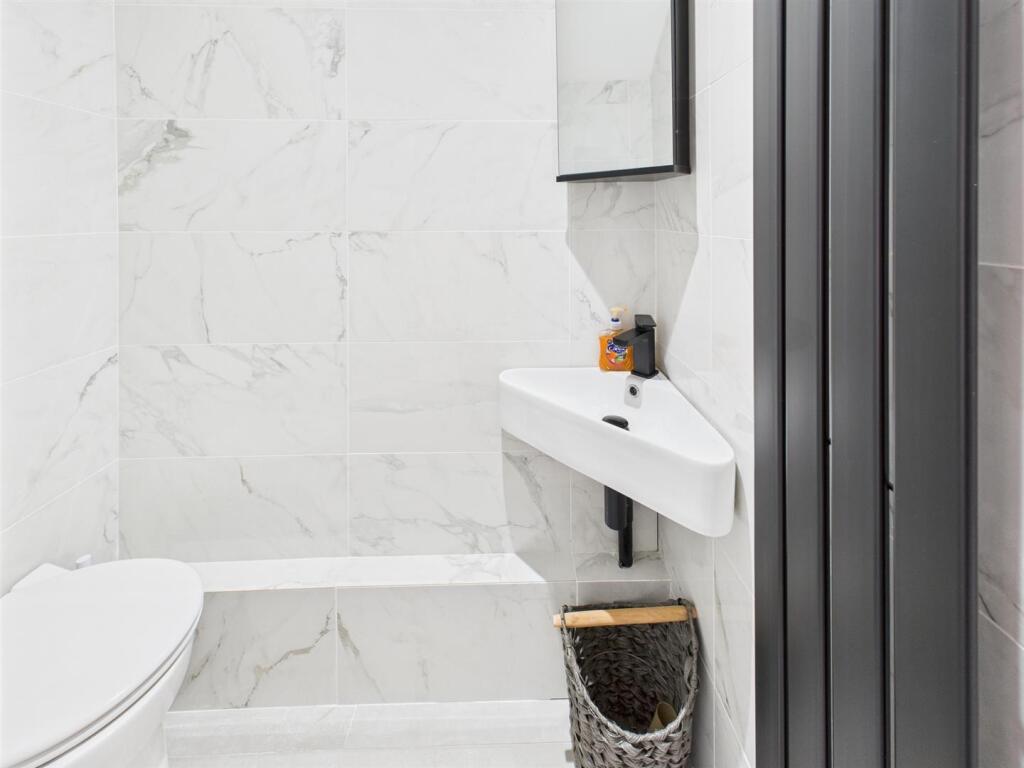 Ground Floor WC/ Cloakroom