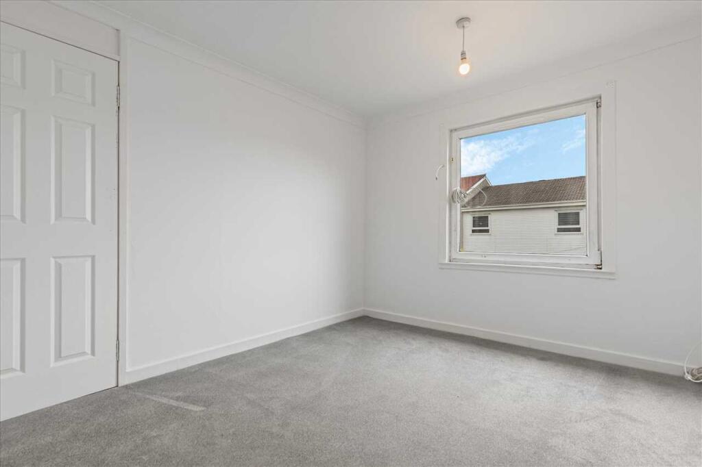 Bedroom One (3)