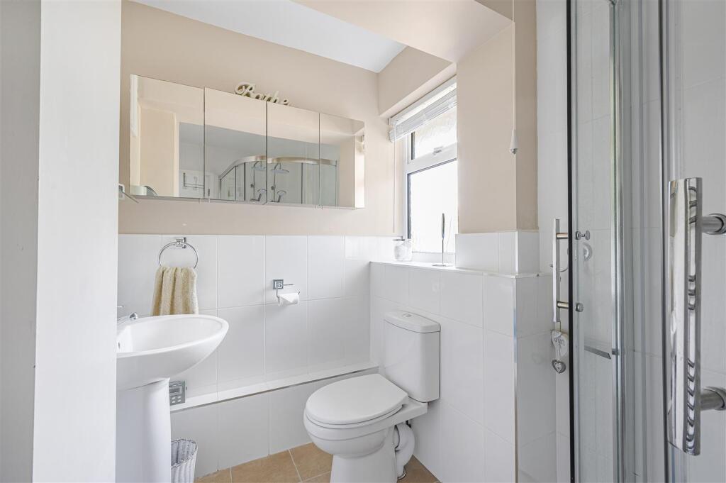 Shower/WC