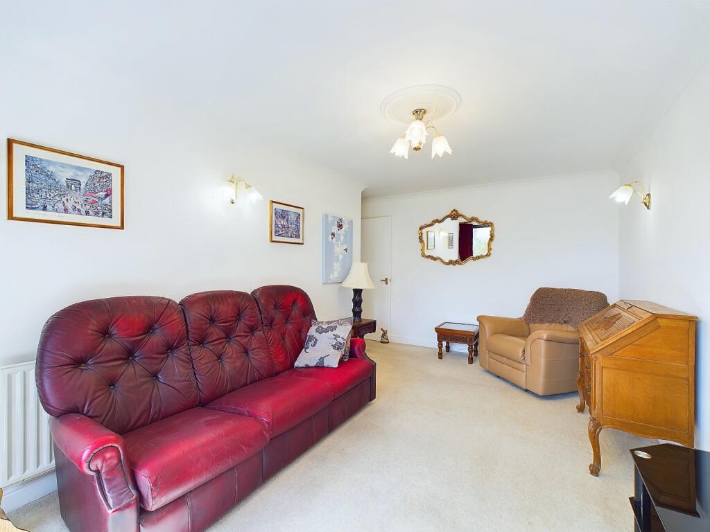 CAM01909G0-PR0168-STILL007