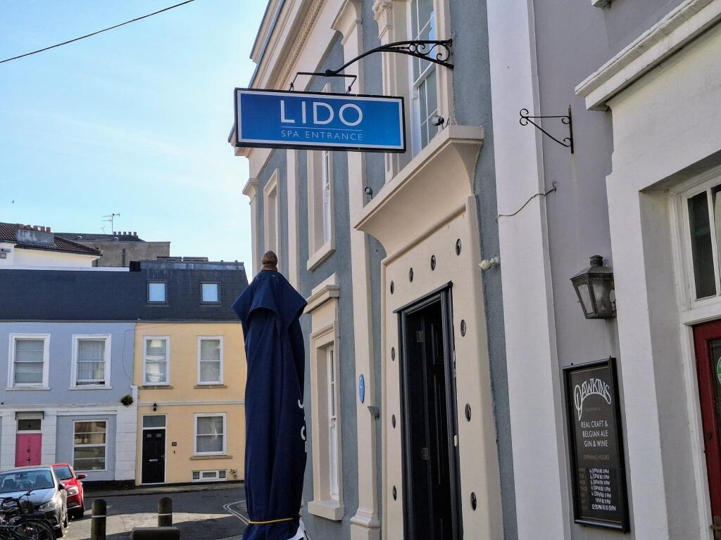 lido