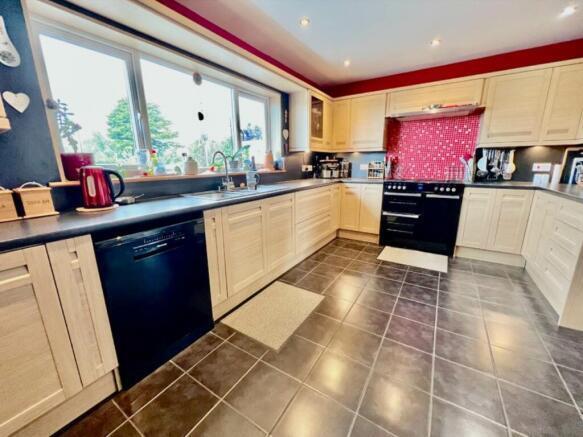 kitchen 1.jpeg