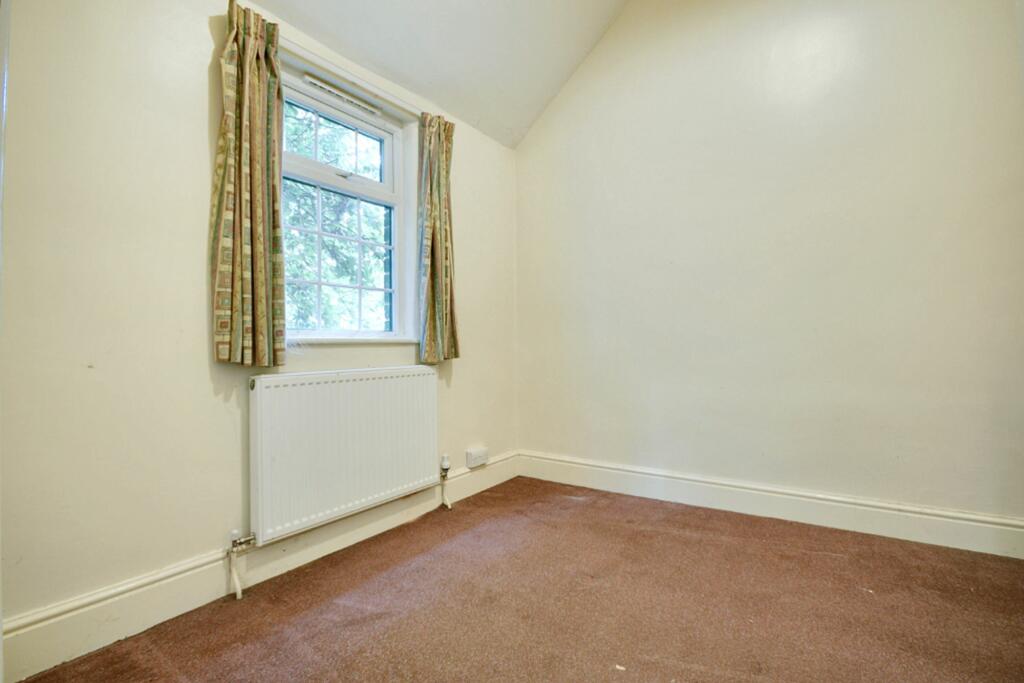 Bedroom 3 / Study
