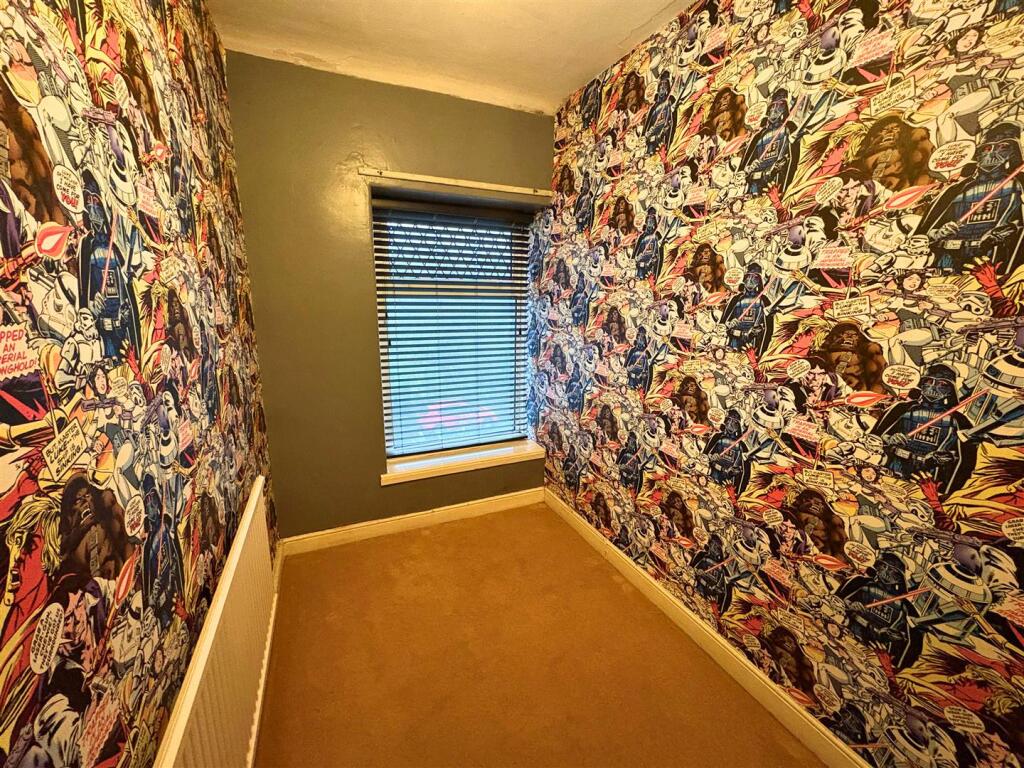 Bedroom 3a (edit).jpg