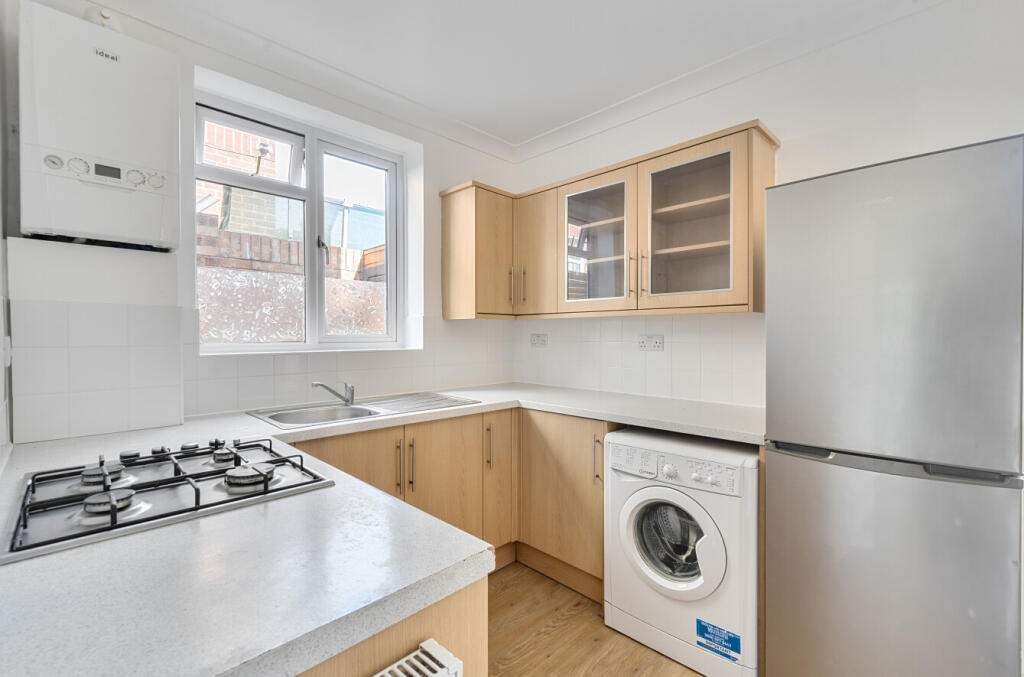 1347992-6-68b5873...