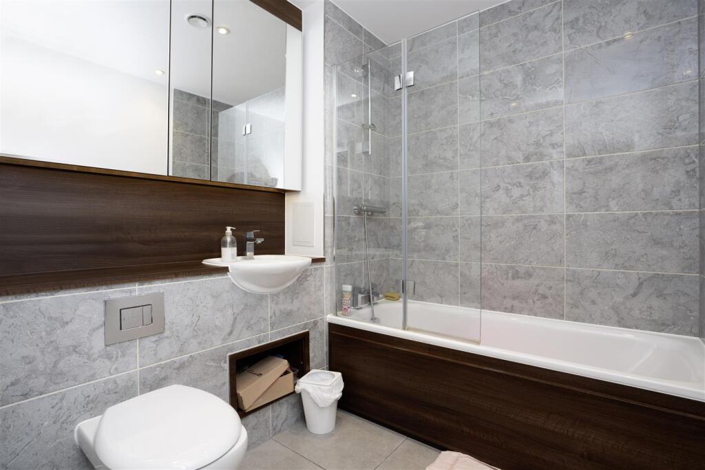 Davidson Frost-Wellings, DFW, Hallington Court, Ed