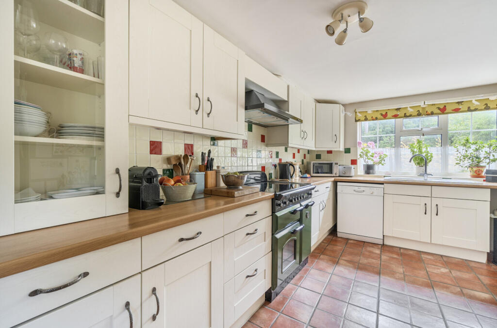 1329489-15-688389...