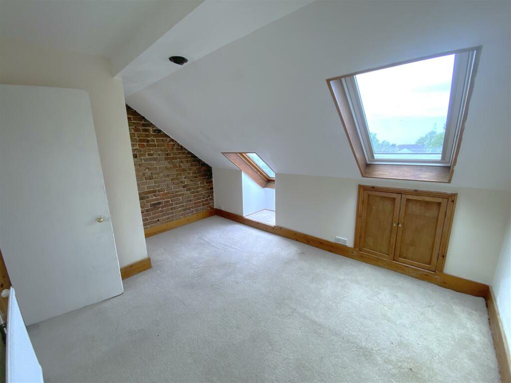 Attic Room.jpg