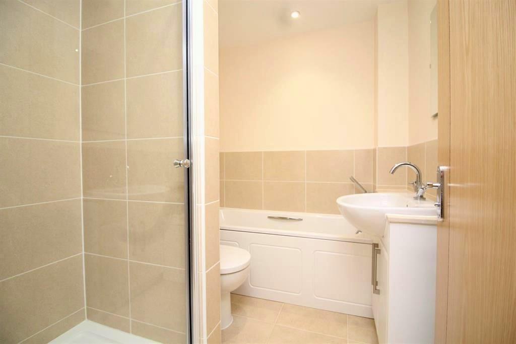 ensuite.jpg