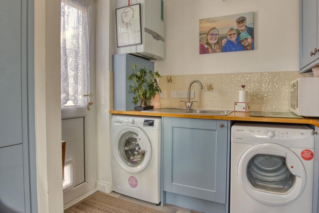 Ewemove Taunton - Graham Way (17)