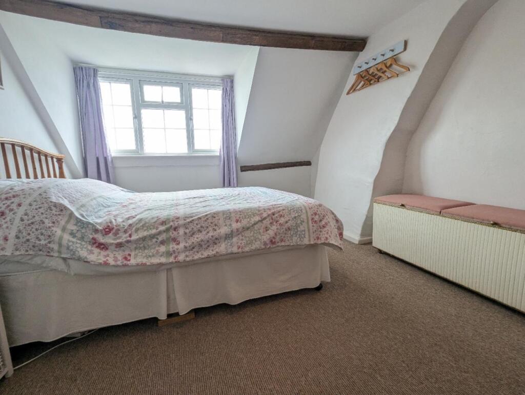 Top floor bedroom (2).jpg