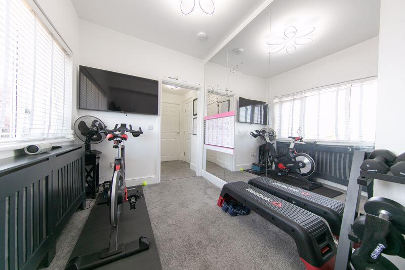 Bedroom 2/Home gymnasium