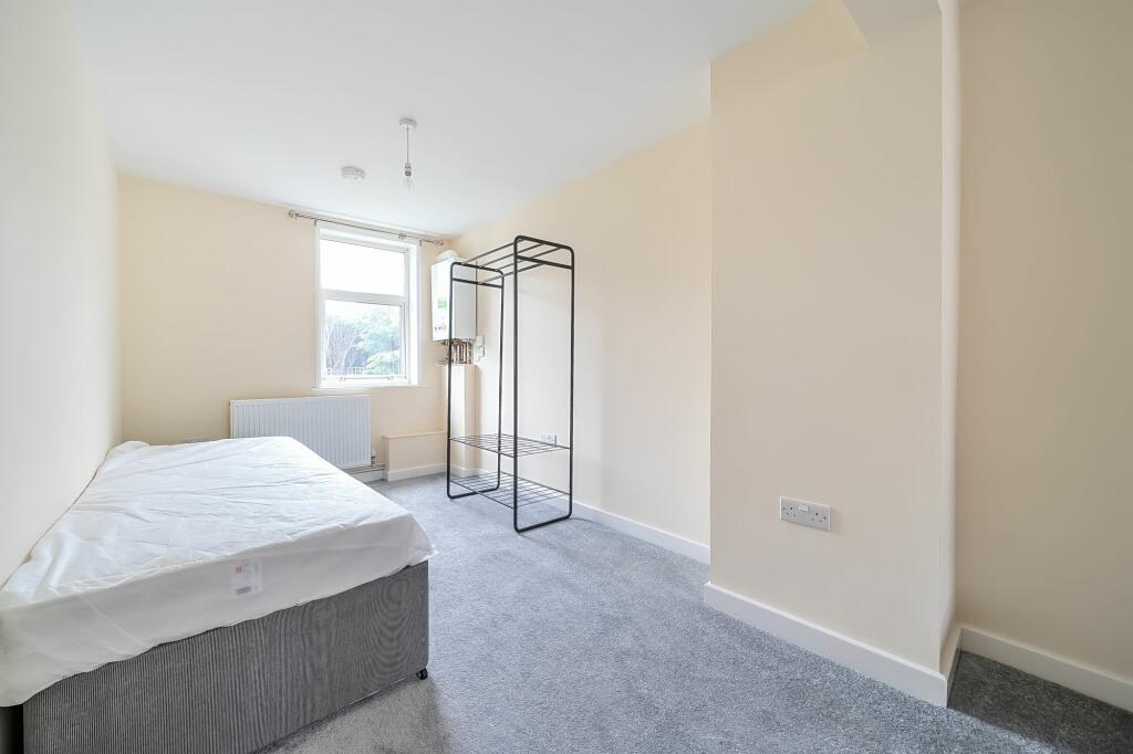 Bedroom (1)
