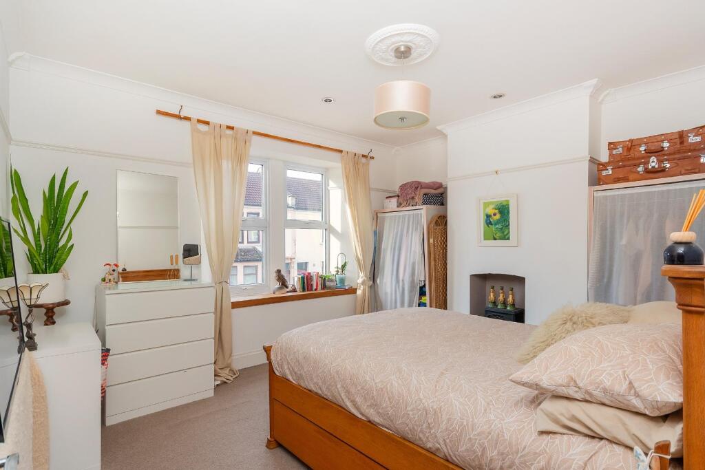 0W1SSE - Bedroom H.jpg