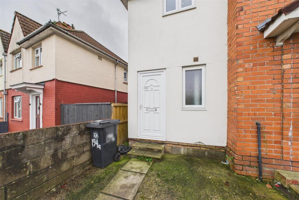 194, Ilminster Avenue Bristol, BS4 1BY | Hollis Mo