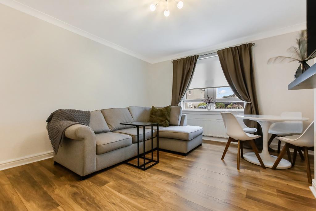 Living Room/ Dining Area