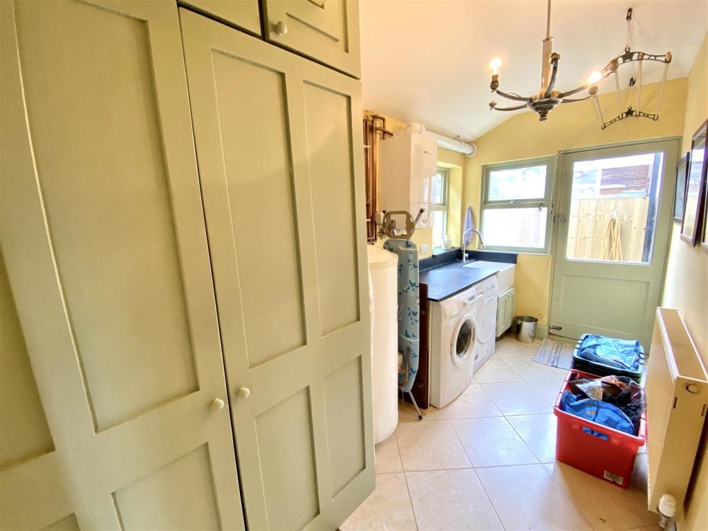 UTILITY ROOM