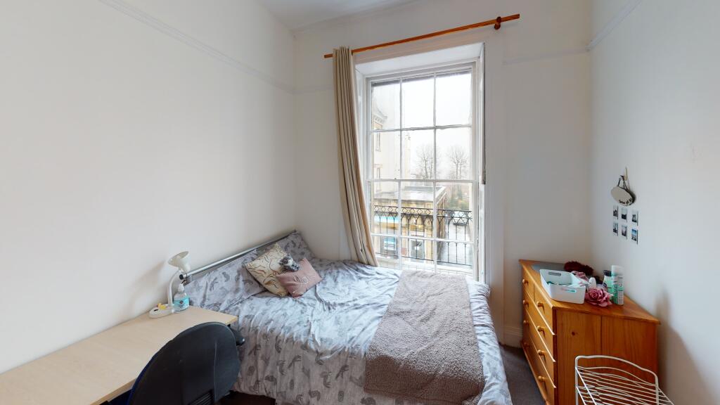 50-Royal-Your-Cresce