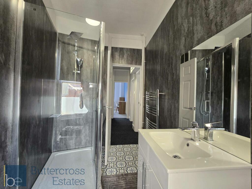 Bathroom (2).jpeg