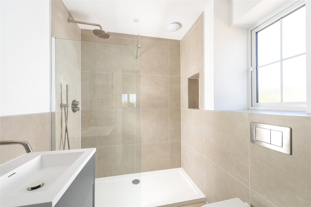 En Suite One