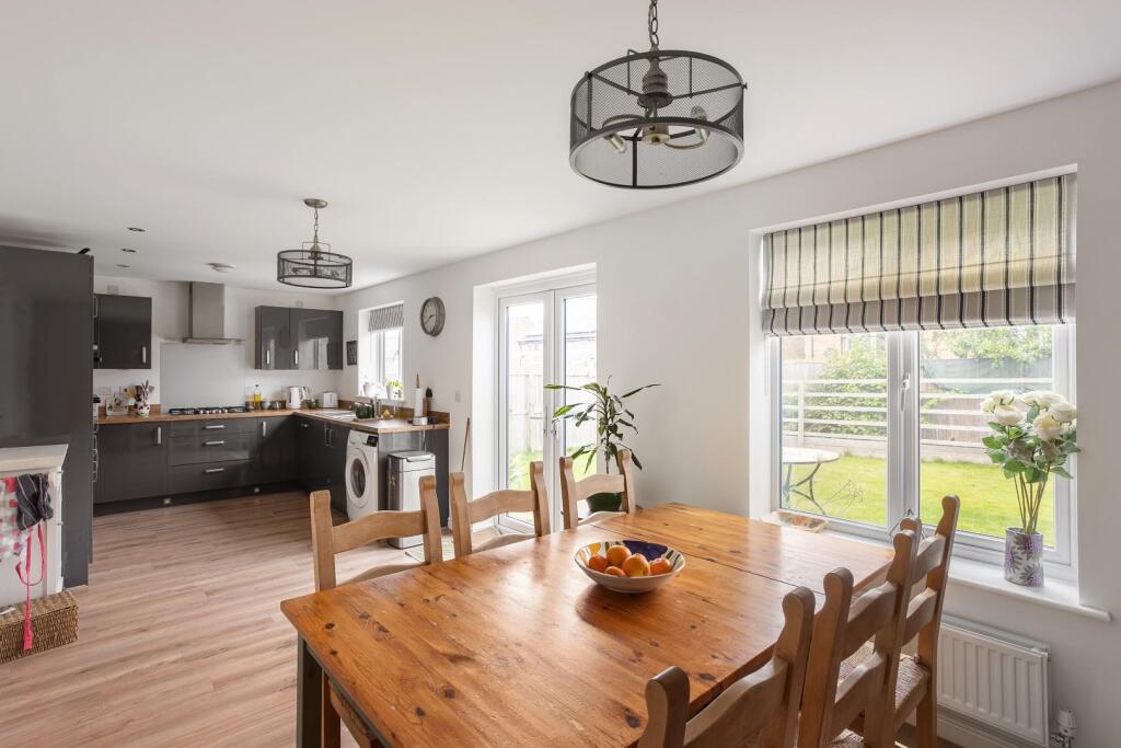 89 Harebell Rd-19.jpg