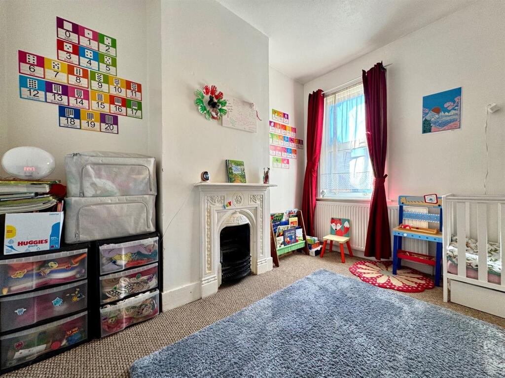 Bedroom 2.jpg