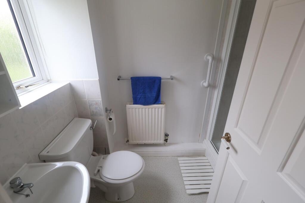 ENSUITE SHOWER ROOM