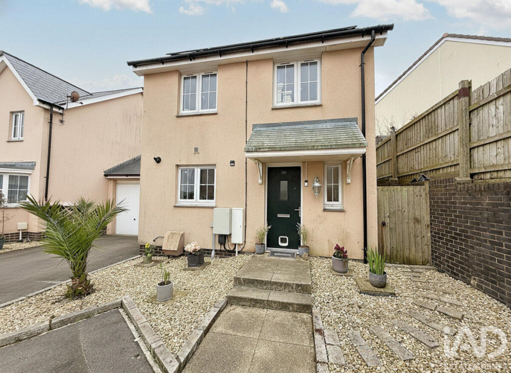 Feeding Field Close, Hayle, TR27