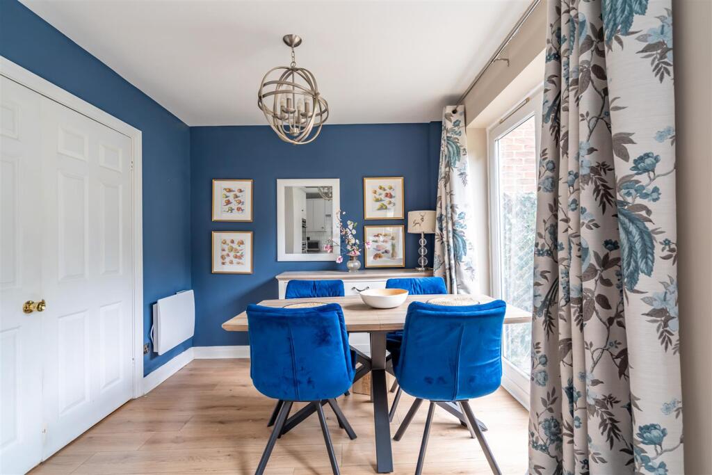 swan farm court-3.jpg