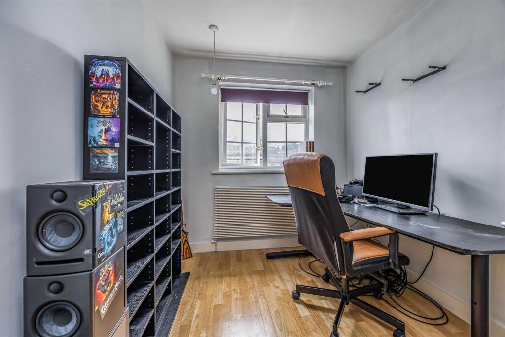 63 Oaklands Road, Havant-Small-PorticoMarketing-Ne