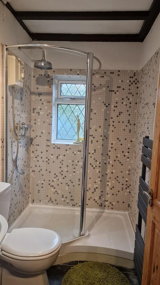 Shower-room-downstairs