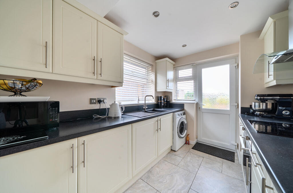 1330314-18-6881fc...