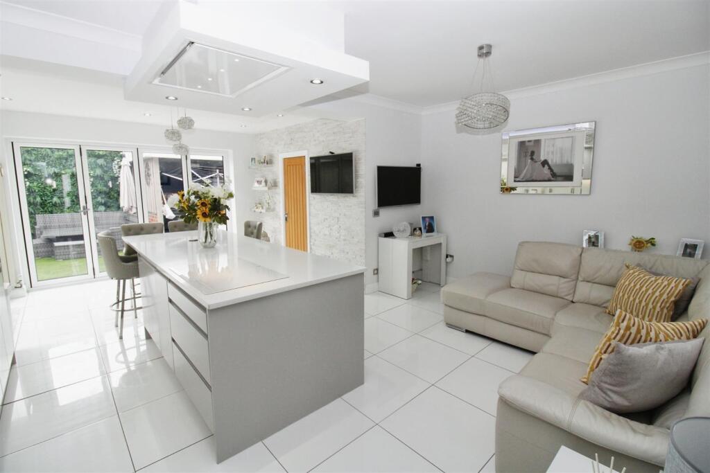 Kitchen / Day Room