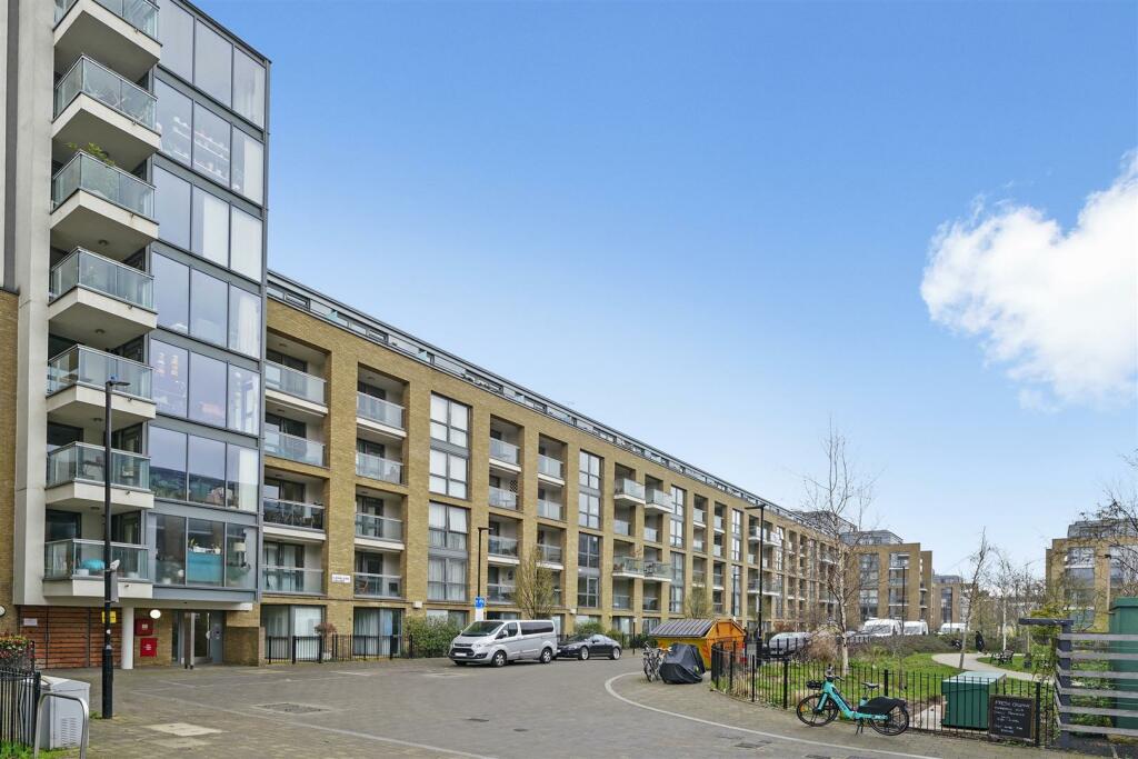 Flat 8, 11 Canalside Square - gSbZyT1SNOLYySjUFa8T