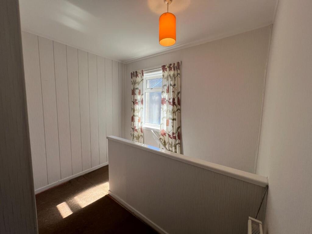 L Shaped Upper Hall and Landing