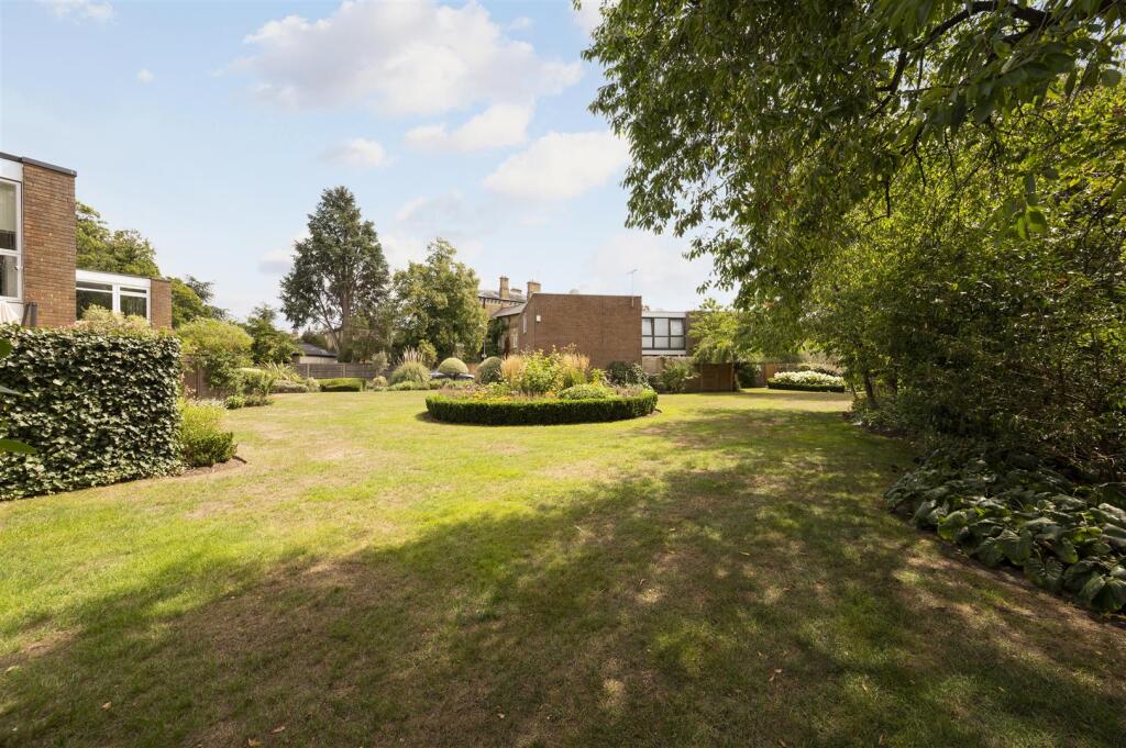 56 Cottenham Drive,12.jpg