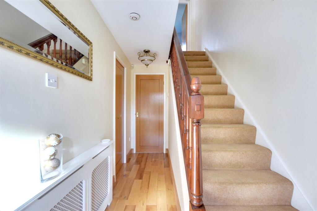 Entrance Hall_1.jpeg