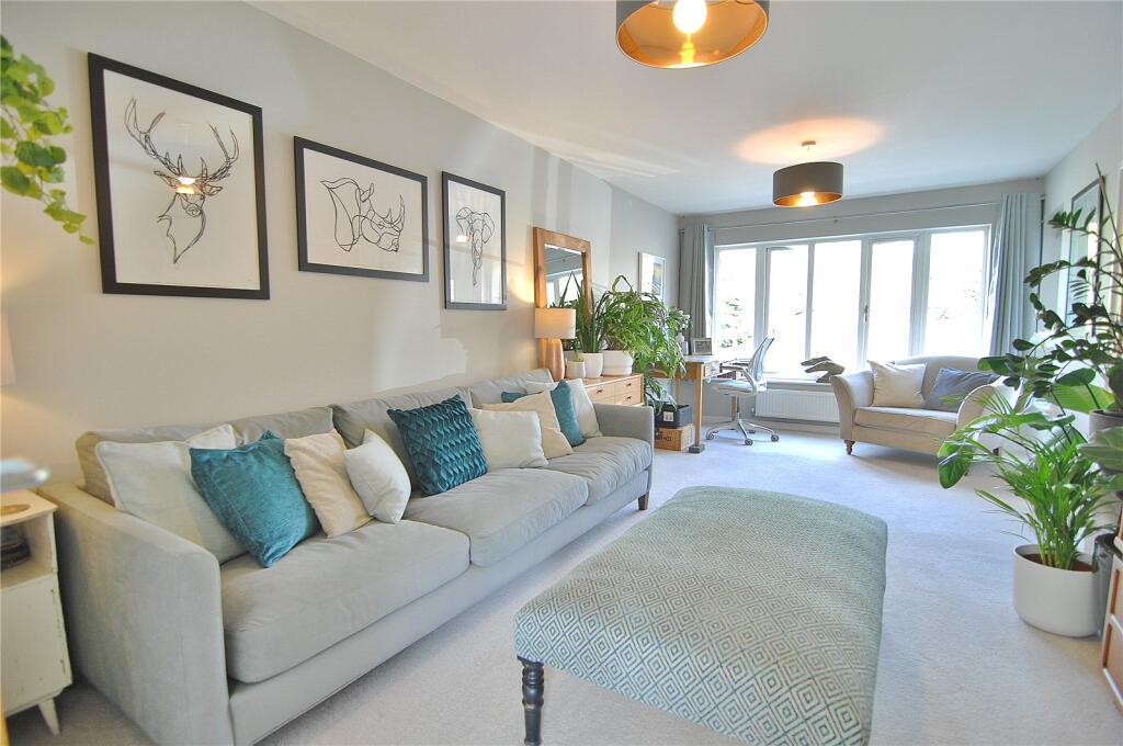 Gaineys Well, Stroud, Gloucestershire, GL5