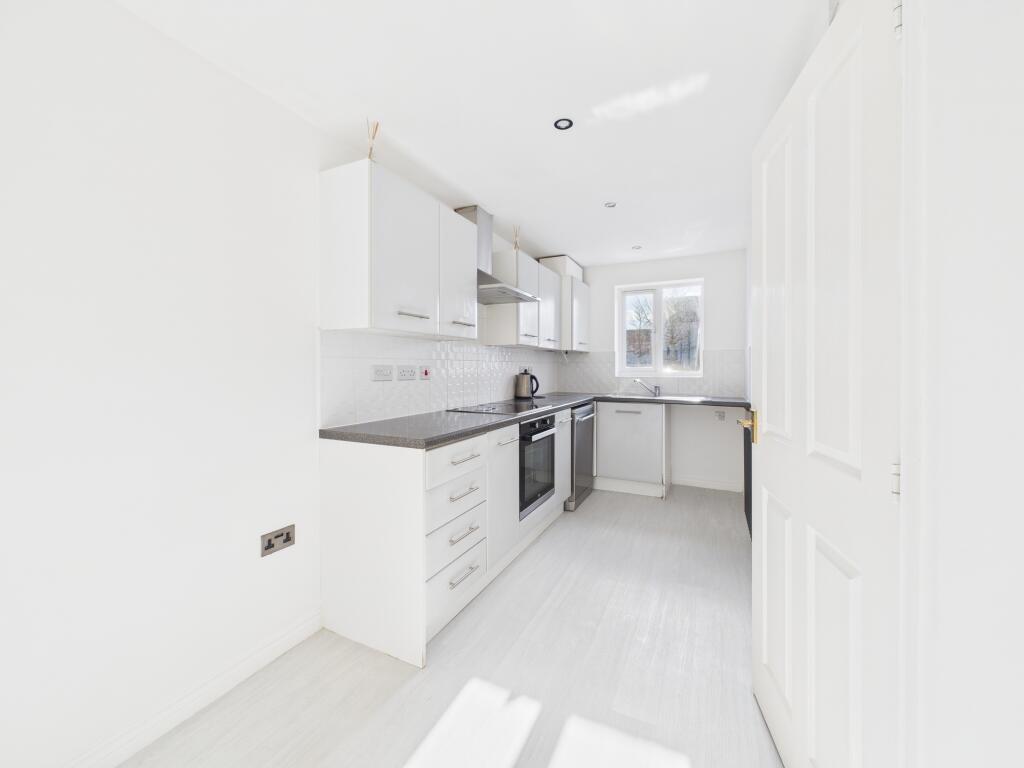 CAM05192G0-PR0030-STILL003