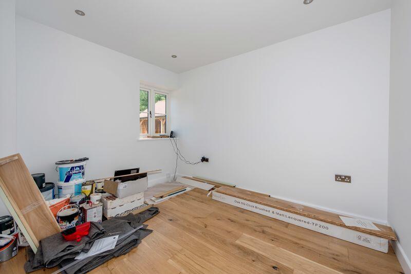 Snug/study/bedroom 4