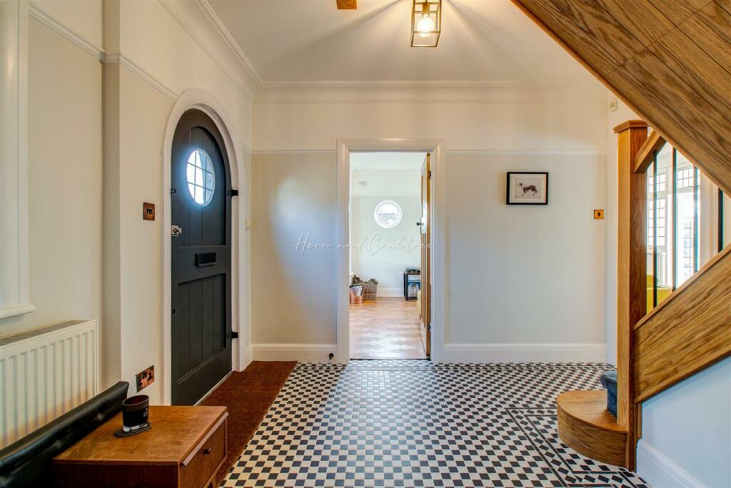 Holybush Road, Cyncoed, HernCrabtree (28).jpg